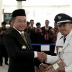 Bupati Bondowoso Kukuhkan 17 Kepala Desa, Perpanjang Masa Jabatan hingga 2027