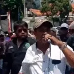 Ratusan Juru Parkir Surabaya Geruduk DPRD, Protes Pemutusan Sepihak Lahan Parkir Mie Gacoan
