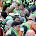 Polrestabes Surabaya dan Ratusan Ojol Gelar Doa Bersama untuk Alm. Affan Kurniawan