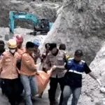 Tragedi Longsor Tambang Trosono, Tim SAR Gabungan Evakuasi Sopir Truk hingga Tewas Tertimbun