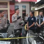 Kapolres Jember AKBP Bobby A. Condroputra, mengatakan para tersangka punya peran berbeda dalam jaringan.