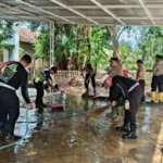 Polres Situbondo Sigap Pulihkan Fasum Pascabencana Banjir Bandang di Kalianget