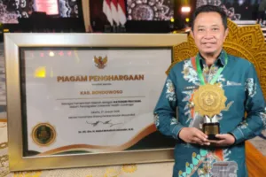 Dukung Program JKN, Bupati Bondowoso Abdul Hamid Wahid Terima Penghargaan UHC Awards 2026