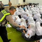 Polantas Menyapa Pelajar SMKN 2 Bondowoso, Tanamkan Budaya Tertib Lalu Lintas Sejak Dini