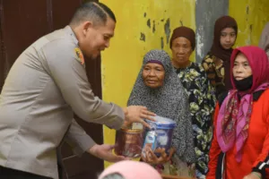 Polri Peduli: Polres Bondowoso Salurkan Bantuan, Hangatkan Hati Penghuni Panti Jompo