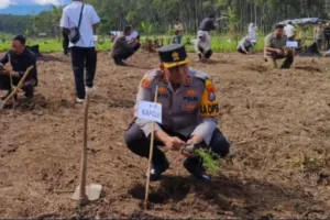 Kapolres Bondowoso Gaungkan Sedekah Oksigen di HPN 2026: 1.000 Pohon Ditanam, Kepedulian Sosial Mengalir