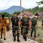 Danbrigif TP 28/Bari Fola Perkuat Soliditas Prajurit dalam Kunjungan Kerja ke Marshaling Area Yonif TP 867/Satria Manggasa