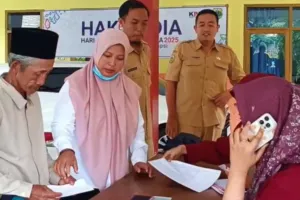 Kecamatan Ijen Tak Luput dari Monev, Dinsos P3AKB Bondowoso Pastikan Penyaluran PKH Tahap I Berjalan Lancar