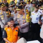 Kapolri Tinjau Terminal Purabaya, Ingatkan Sopir Bus Utamakan Keselamatan Pemudik