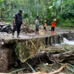 Banjir Drainase di Pakem Bondowoso, Bahu Jalan Tergerus BPBD Lakukan Assessment Cepat
