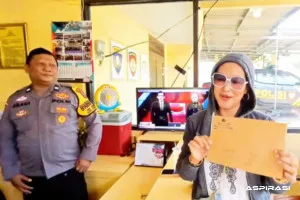 ATM Hilang di Jalan, Maria Eva Datangi Polsek Curahdami Pelayanan Cepat Tuai Pujian