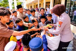Jumat Berkah Polres Bondowoso, Saat Kepedulian Hadir dalam Setiap Kotak Nasi