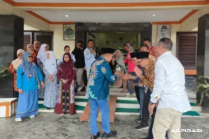 Wabup Bondowoso Tinjau Bakti Sosial KB MOW 2026, Dorong Pengendalian Penduduk Berkualitas