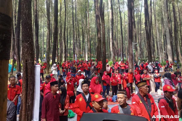 Ratusan Pedagang Pasar Malam Jatim Deklarasi Jaga Kamtibmas, Tegaskan Komitmen Dukung Pertumbuhan Ekonomi