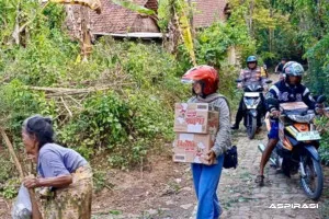 Aiptu Ahmad Abadi Terobos Pelosok Bondowoso, Temukan Fakta Memprihatinkan: Lansia Mengaku Tak Pernah Tersentuh Bansos