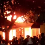 Korsleting Listrik Diduga Picu Kebakaran Koperasi dan Musala SDN Cindogo 1 Bondowoso