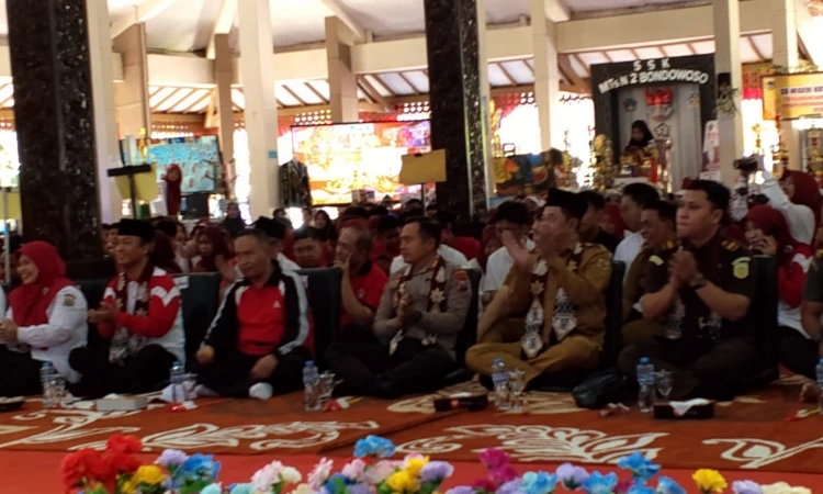 Bondowoso Gebrak HAN 2025: Luncurkan SEMARAK & SI PEKA PAK, Anak Berprestasi Panen Penghargaan