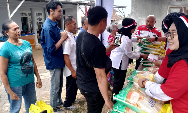 Semarak Kemerdekaan Warnai Gerakan Pangan Murah Polres Batu