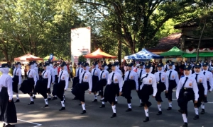 Lomba PBB di Depan Radio Mahardika Bondowoso