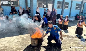 Damkar Bondowoso Sosialisasi Edukasi Kebakaran di RA Darul Arifin Wringin