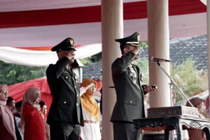 Bupati Bondowoso Pimpin Upacara di Alun-Alun RBA