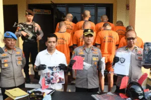 Polisi Tangkap 91 Pelaku Kerusuhan dan Perusakan di DPRD Madiun