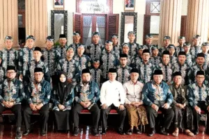 Wabup Bondowoso Lepas 37 Kafilah MTQ XXXI Jawa Timur: Bawa Misi Harumkan Daerah