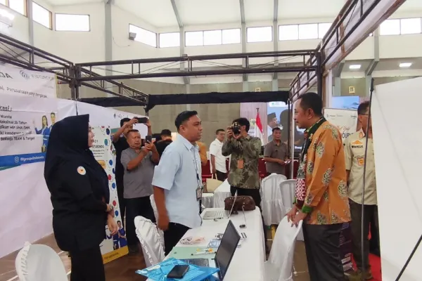 Pemerintah Kabupaten Bondowoso menggelar Job Fair 2025 pada tanggal 12 November 2025 di GOR Pelita Kabupaten Bondowoso.