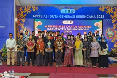 Duta Genre Kabupaten Bondowoso 2025 Menerima Apresiasi Atas Dedikasi dan Kontribusinya dalam Program Peningkatan Kualitas Hidup Remaja