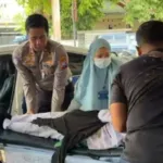 Aksi Humanis Kasat Lantas Polresta Banyuwangi Selamatkan Korban Laka Tunggal