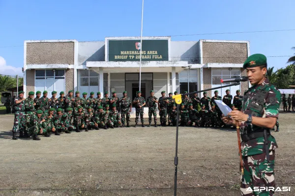 Tradisi Sakral Brigif TP 28/Bari Fola! Kolonel Inf Rinto Wijaya “Tempa” Mental Prajurit Baru 2026